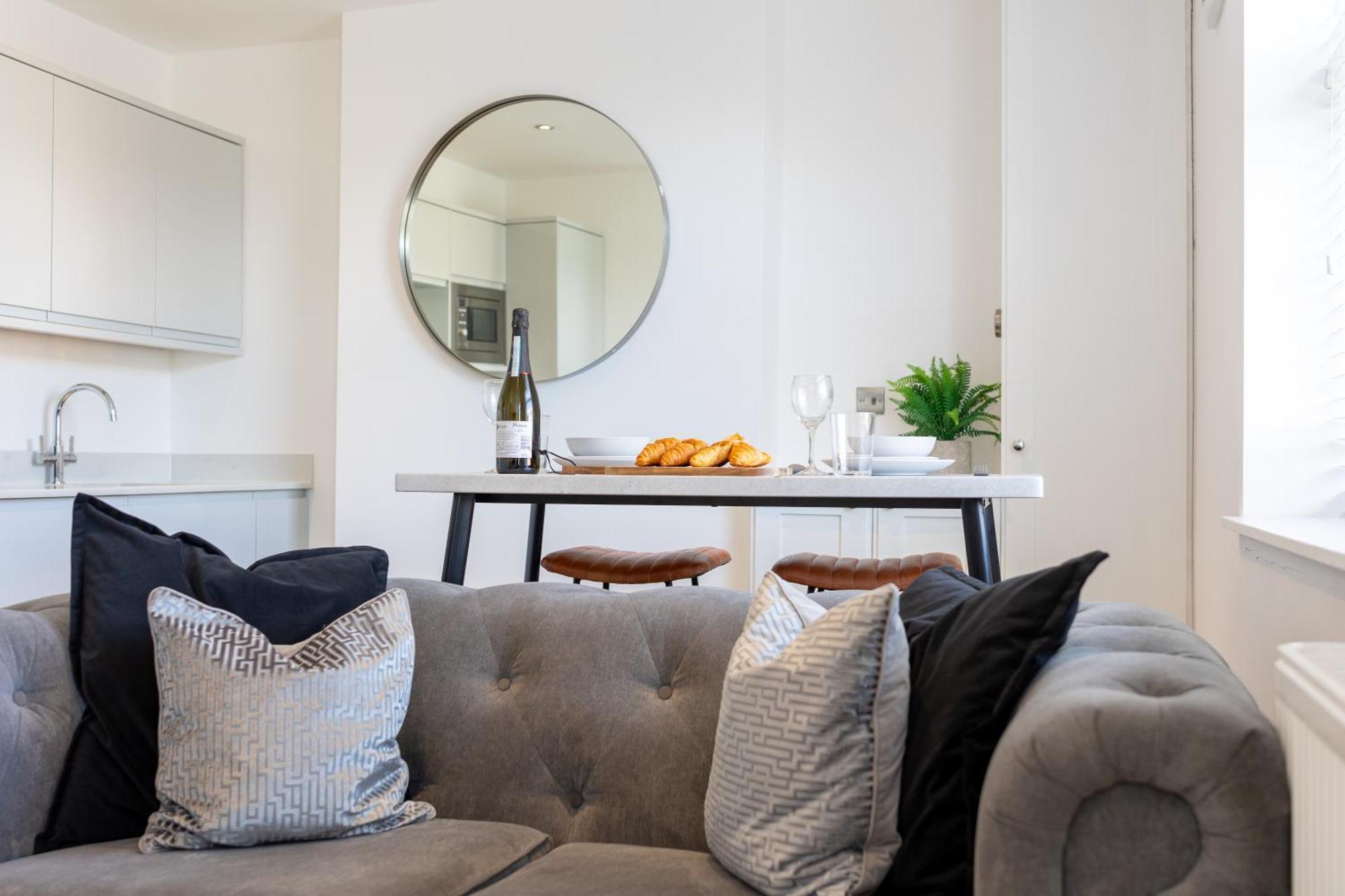Boutique City Centre Apartments Cardiff Exterior foto
