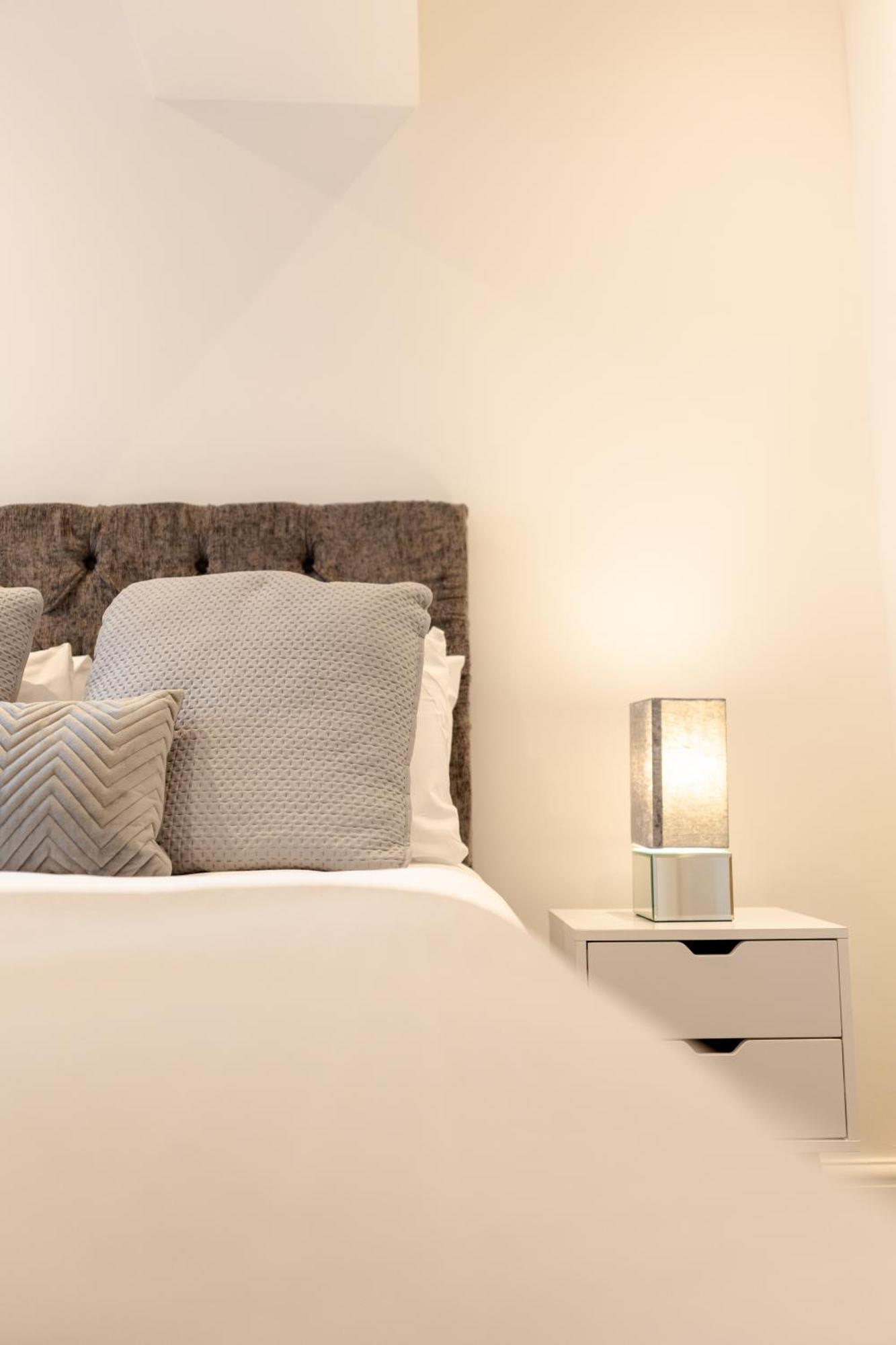 Boutique City Centre Apartments Cardiff Exterior foto